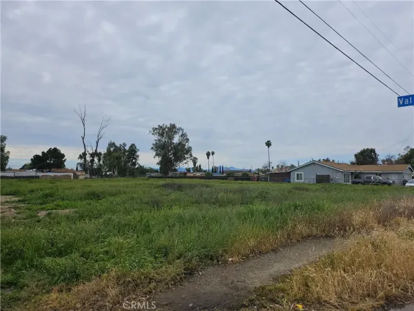 a view of a green field