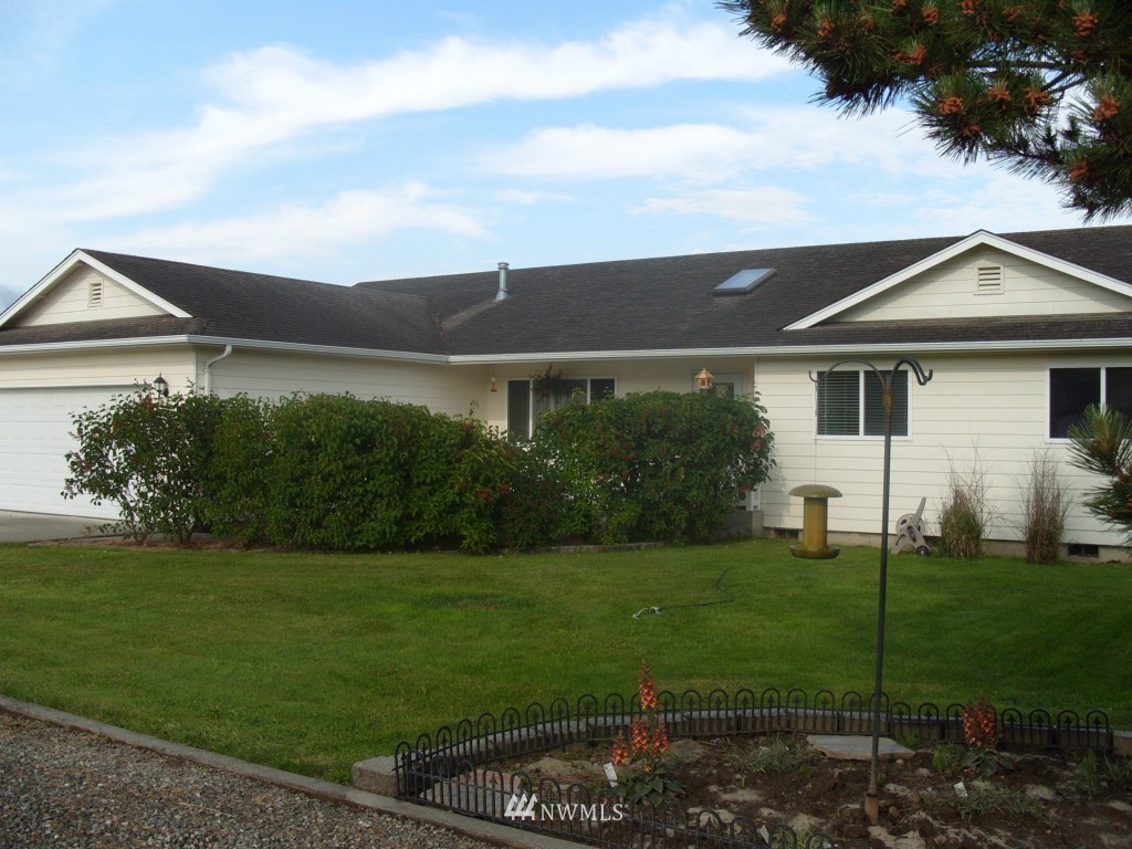 8256 Snohomish Road Birch Bay, WA 98230 - Photo 2 of 17 Gallery Image 2