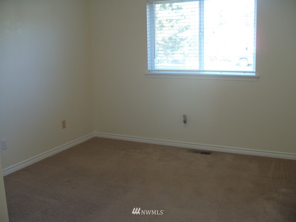 8256 Snohomish Road Birch Bay, WA 98230 - Photo 11 of 17 Gallery Image 11