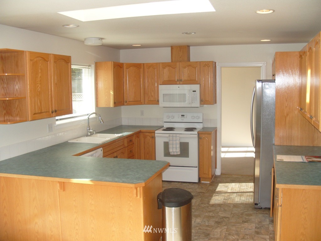 8256 Snohomish Road Birch Bay, WA 98230 - Photo 3 of 17 Gallery Image 3