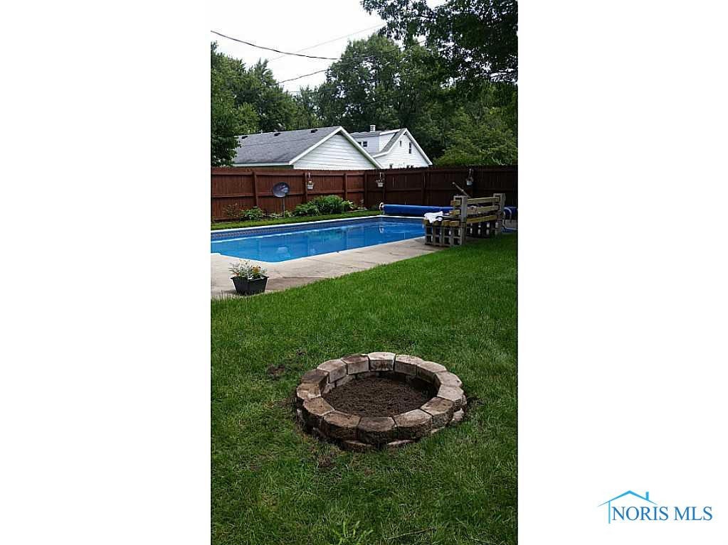 640 Jean Road Toledo, OH 43615 - Photo 16 of 20 Gallery Image 16