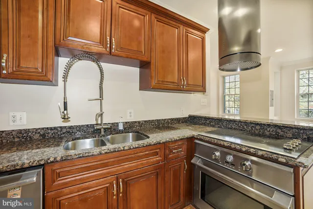 $3,500 | 1126 Columbia Road Northwest, Unit 3, Washington, DC 20009