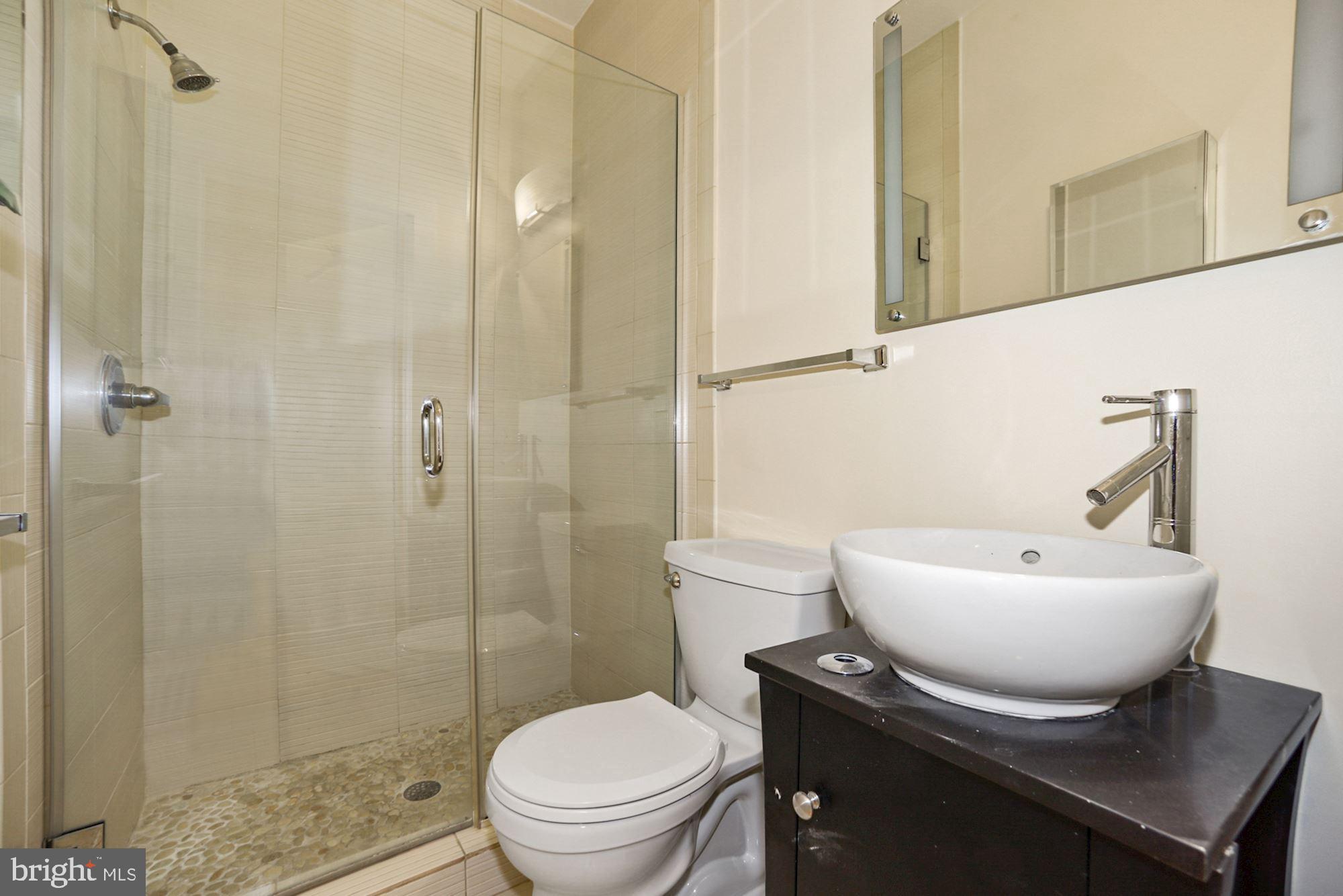 1126 Columbia Road Northwest, Unit 3 Washington, DC 20009 - Photo 9 of 21 2nd bath, shower