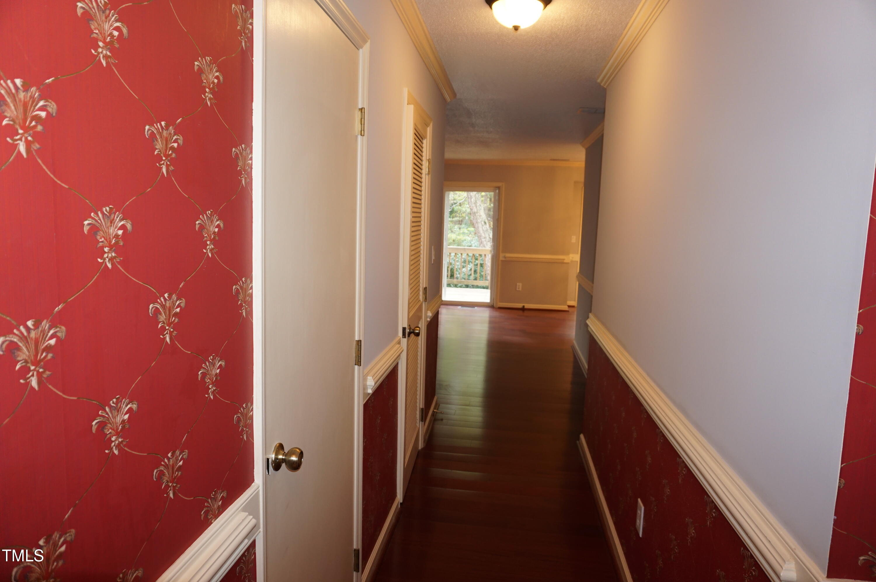 5809 Branchwood Road Raleigh, NC 27609 - Photo 4 of 35 DSC05579