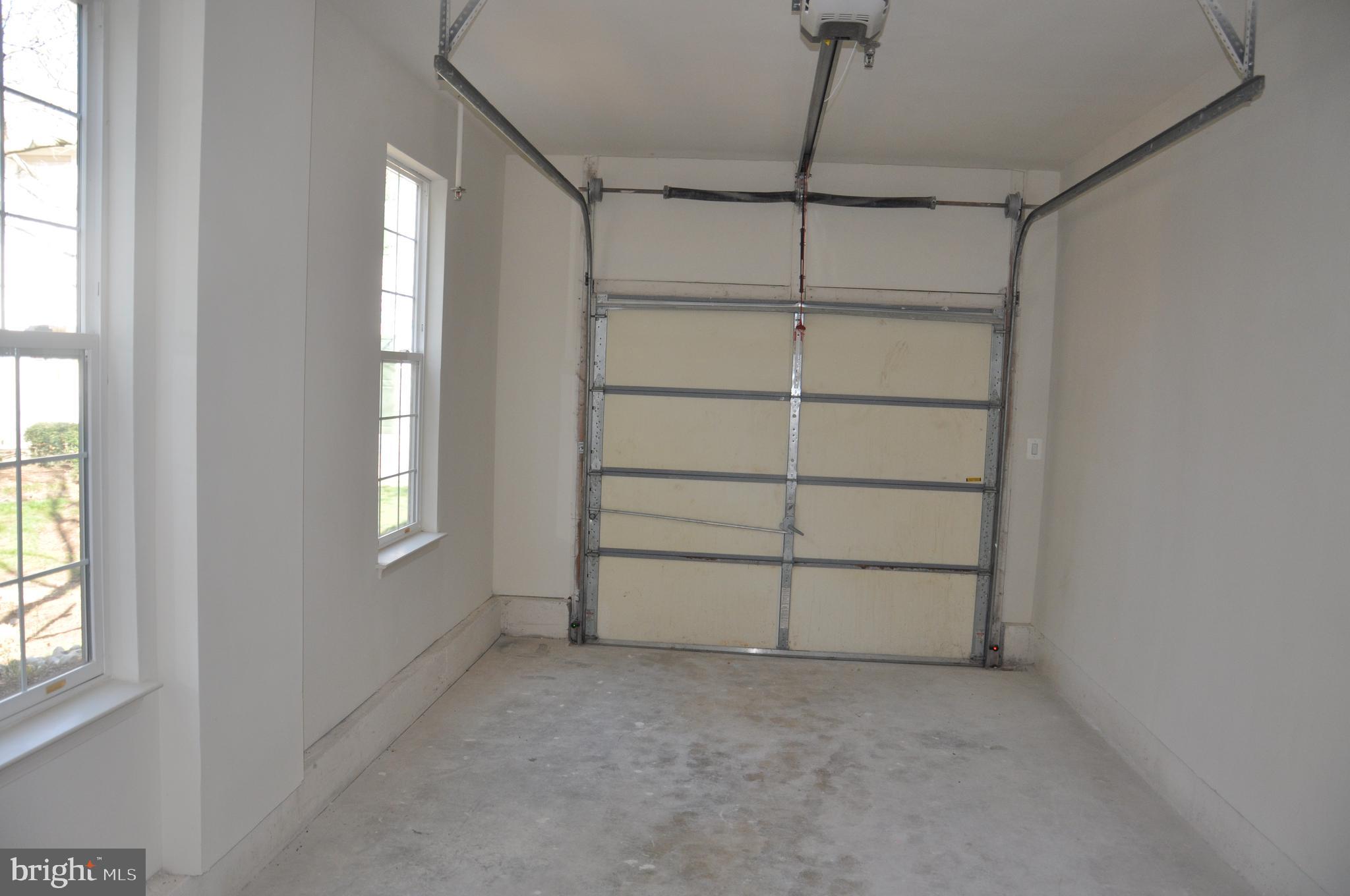 1300 P Windleaf Drive, Unit 159 Reston, VA 20194 - Photo 15 of 16 Garage with inside entry