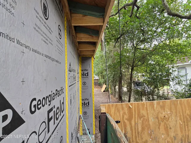 a view of an entryway