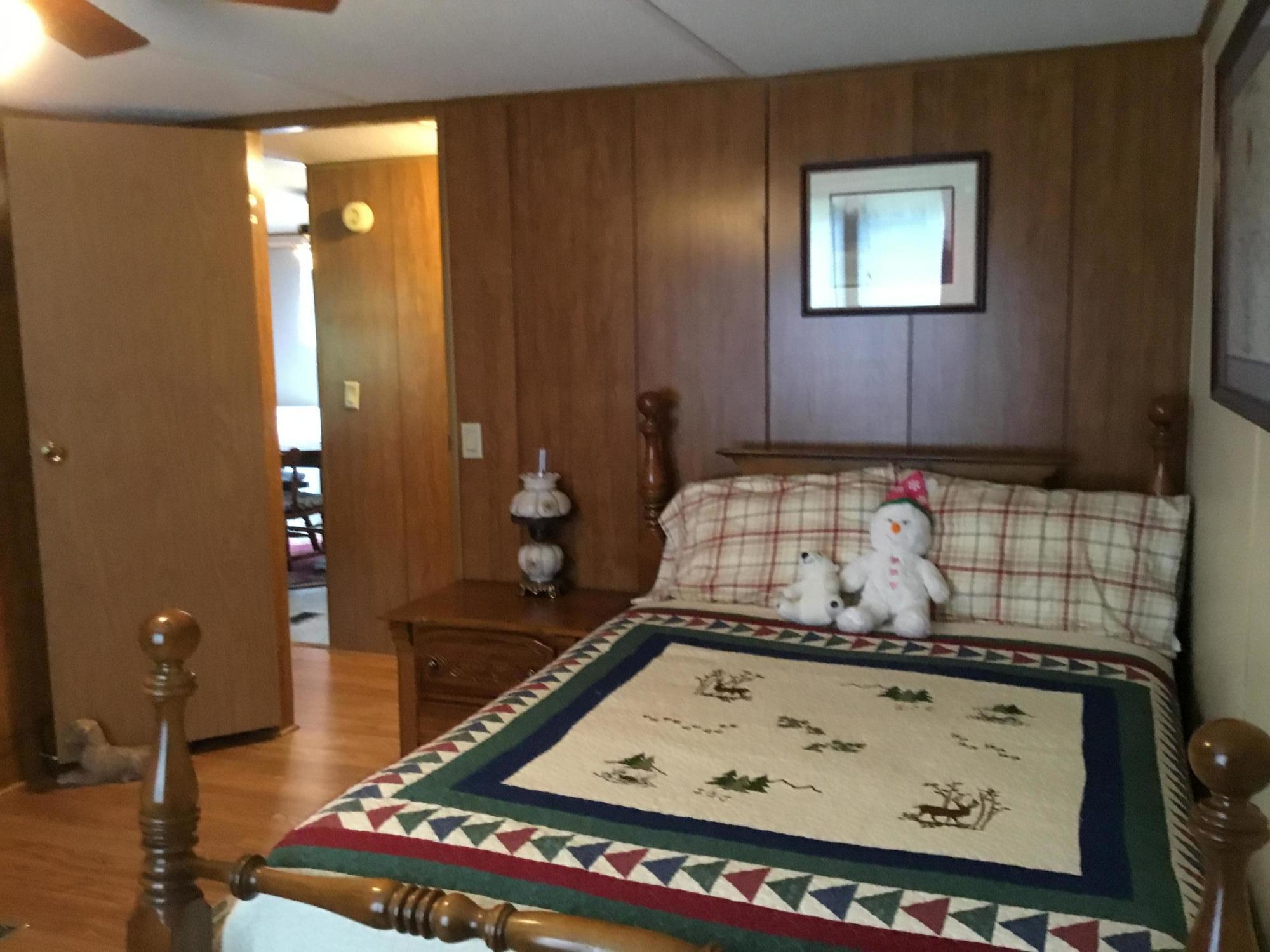 179 Wheeldon Road Science Hill, KY 42553 - Photo 17 of 32 8D2FE0F8-347E-4B72-BE26-7FB00FE81DD7<|><