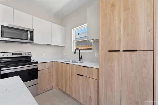 $1,300 | 307 West Campeche Avenue, Unit 4, Alton, TX 78573