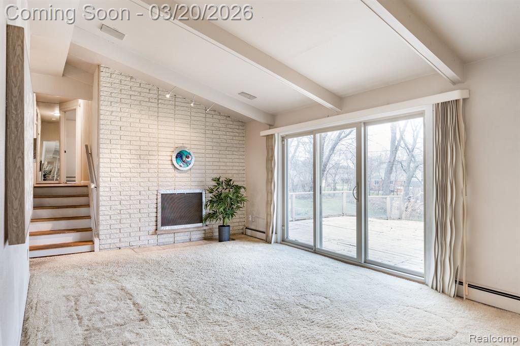5832 Shaun Road West Bloomfield, MI 48322 - Photo 4 of 42 Gallery Image 4