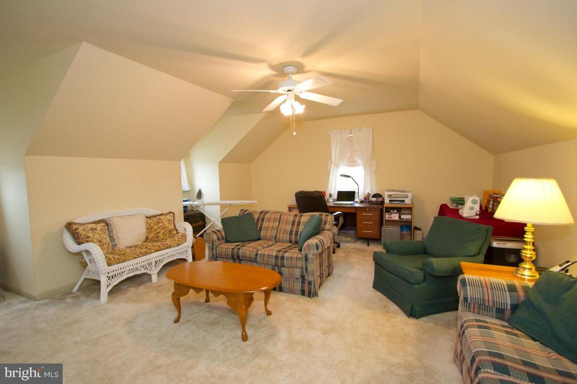 9 Edgewood Drive Lititz, PA 17543 - Photo 25 of 32 Gallery Image 25