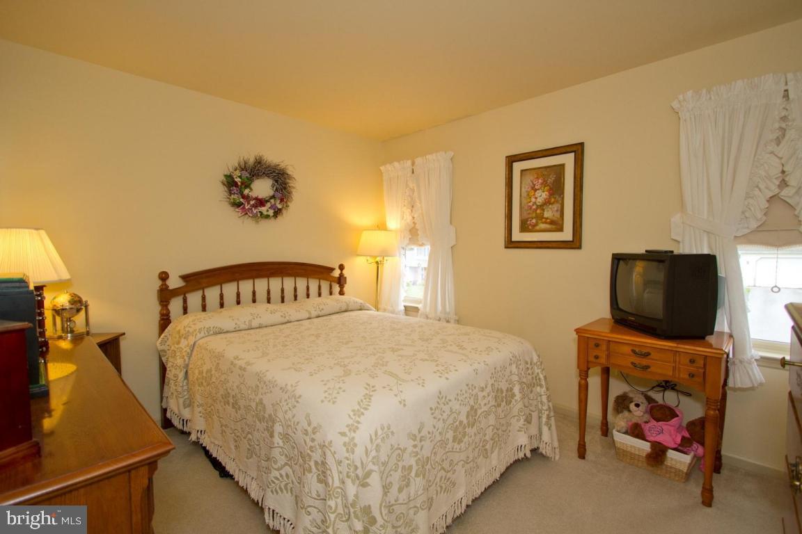 9 Edgewood Drive Lititz, PA 17543 - Photo 27 of 32 Gallery Image 27