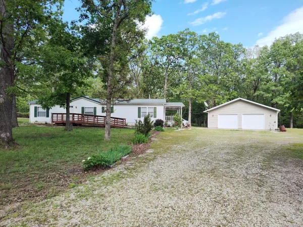 $200,000 | 27949 County Road 275, Pittsburg, MO 65724