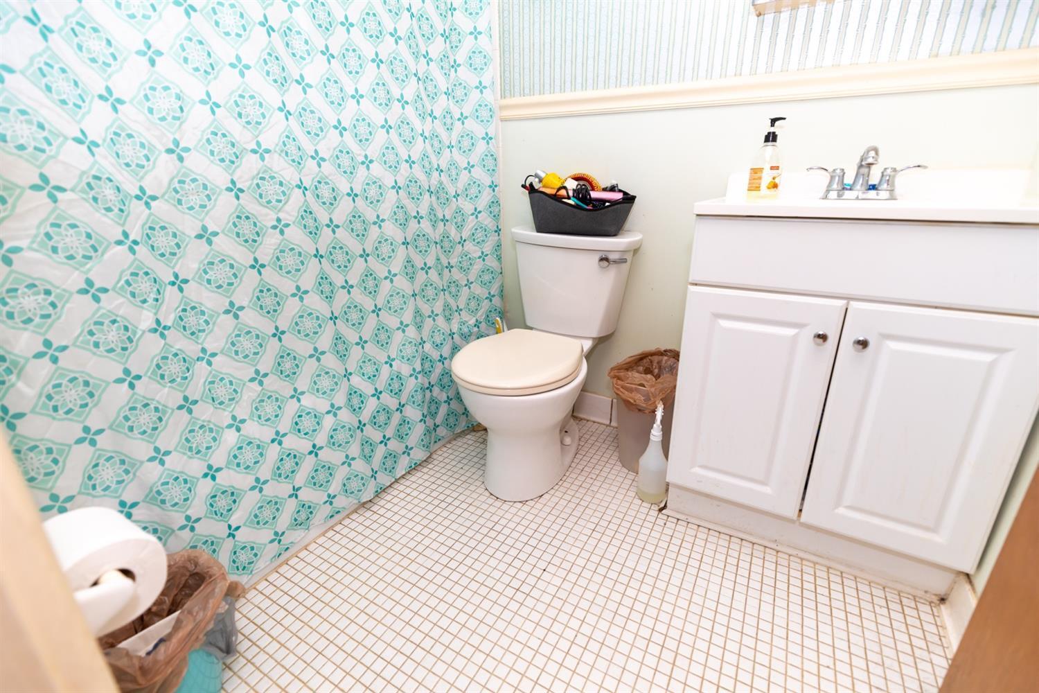 4117 North Bend Road, Unit 3 Cincinnati, OH 45211 - Photo 12 of 13