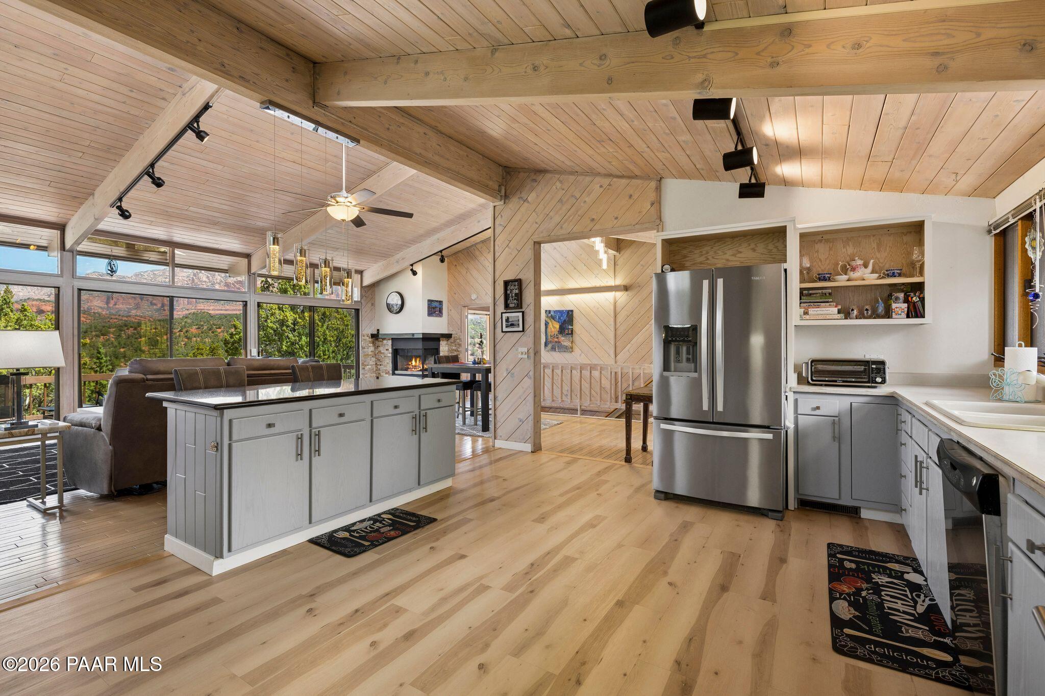 125 Kashmir Road Sedona, AZ 86336 - Photo 31 of 130 136-Kitchen