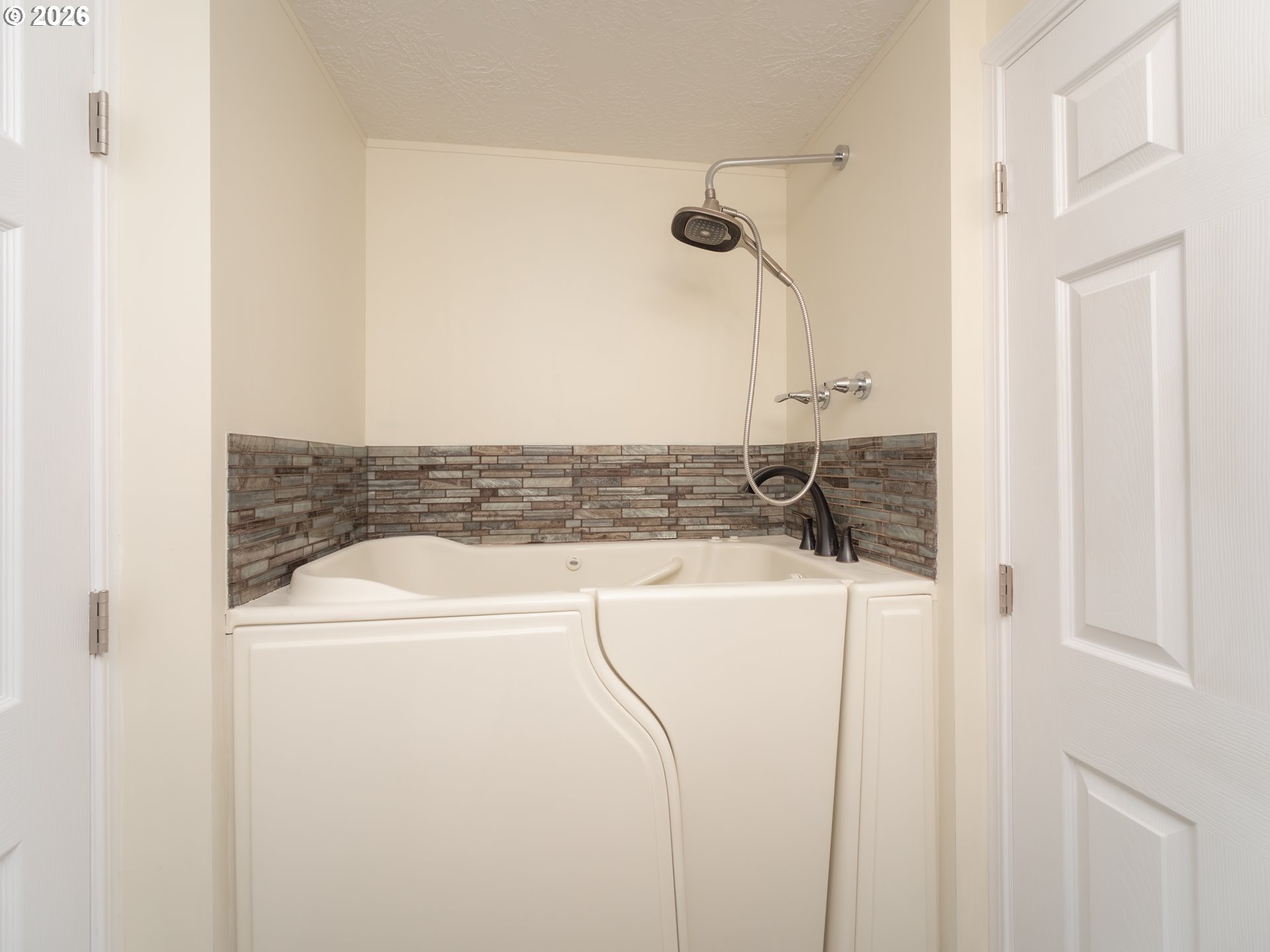 238 Ball Lane Riddle, OR 97469 - Photo 19 of 33