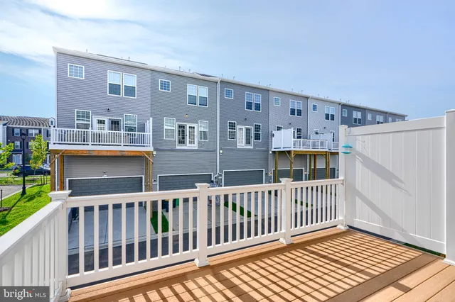 $3,300 | 2718 Lanham Hill Circle, Upper Marlboro, MD 20774