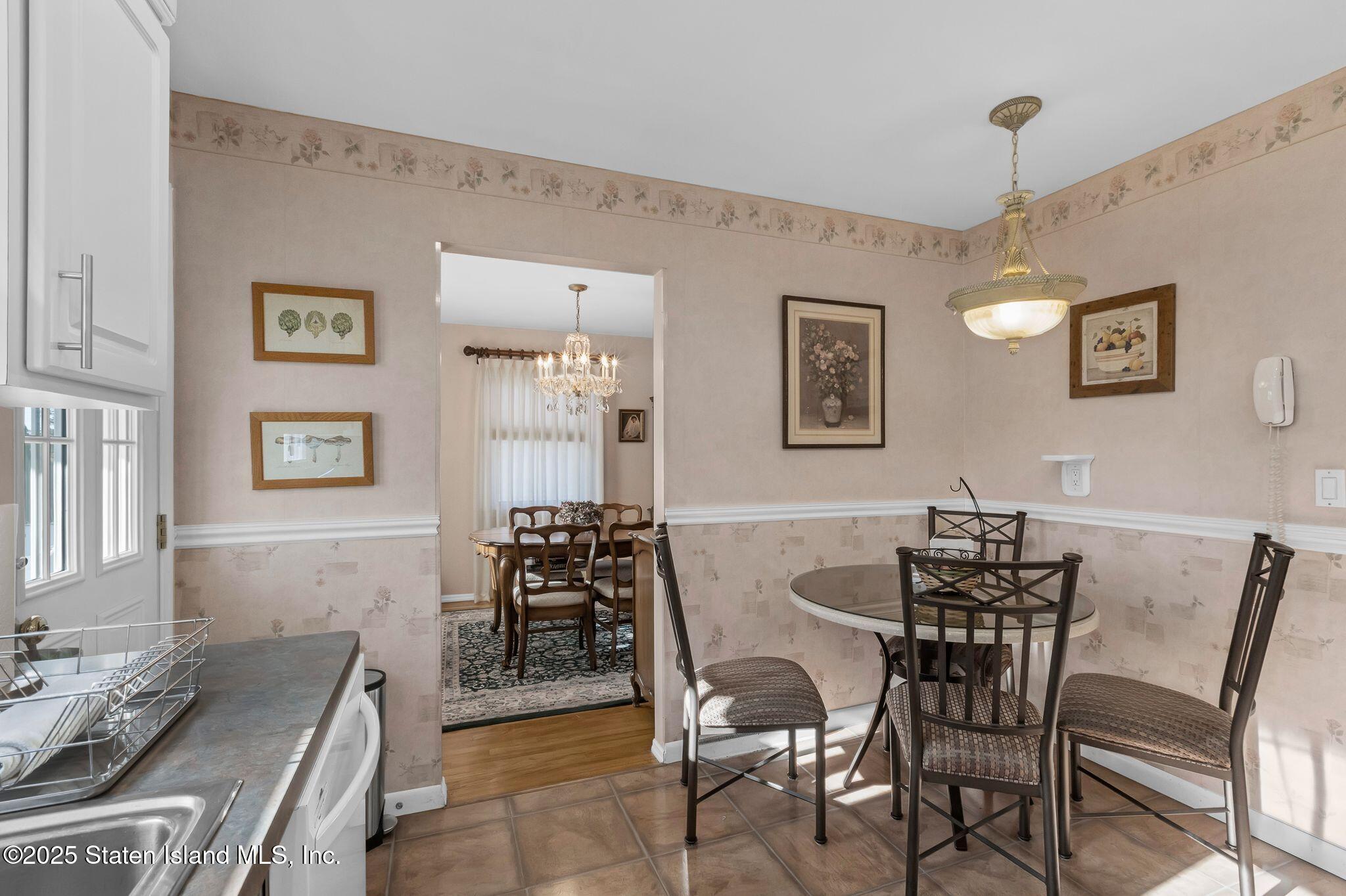 1196 Richmond Road Staten Island, NY 10304 - Photo 13 of 25 1196_Richmond_Rd_Staten_Island_NY_10304_
