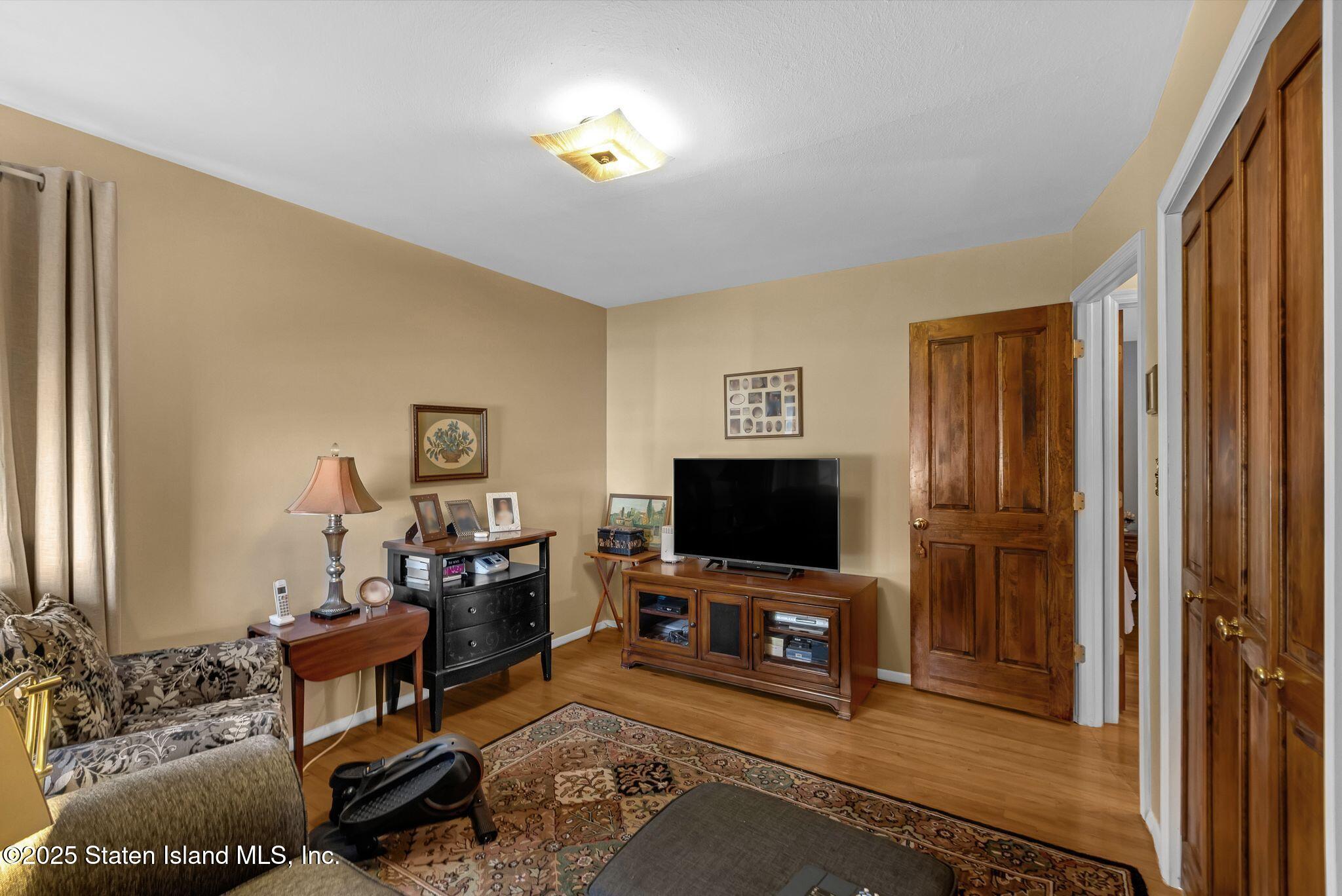 1196 Richmond Road Staten Island, NY 10304 - Photo 19 of 25 1196_Richmond_Rd_Staten_Island_NY_10304_