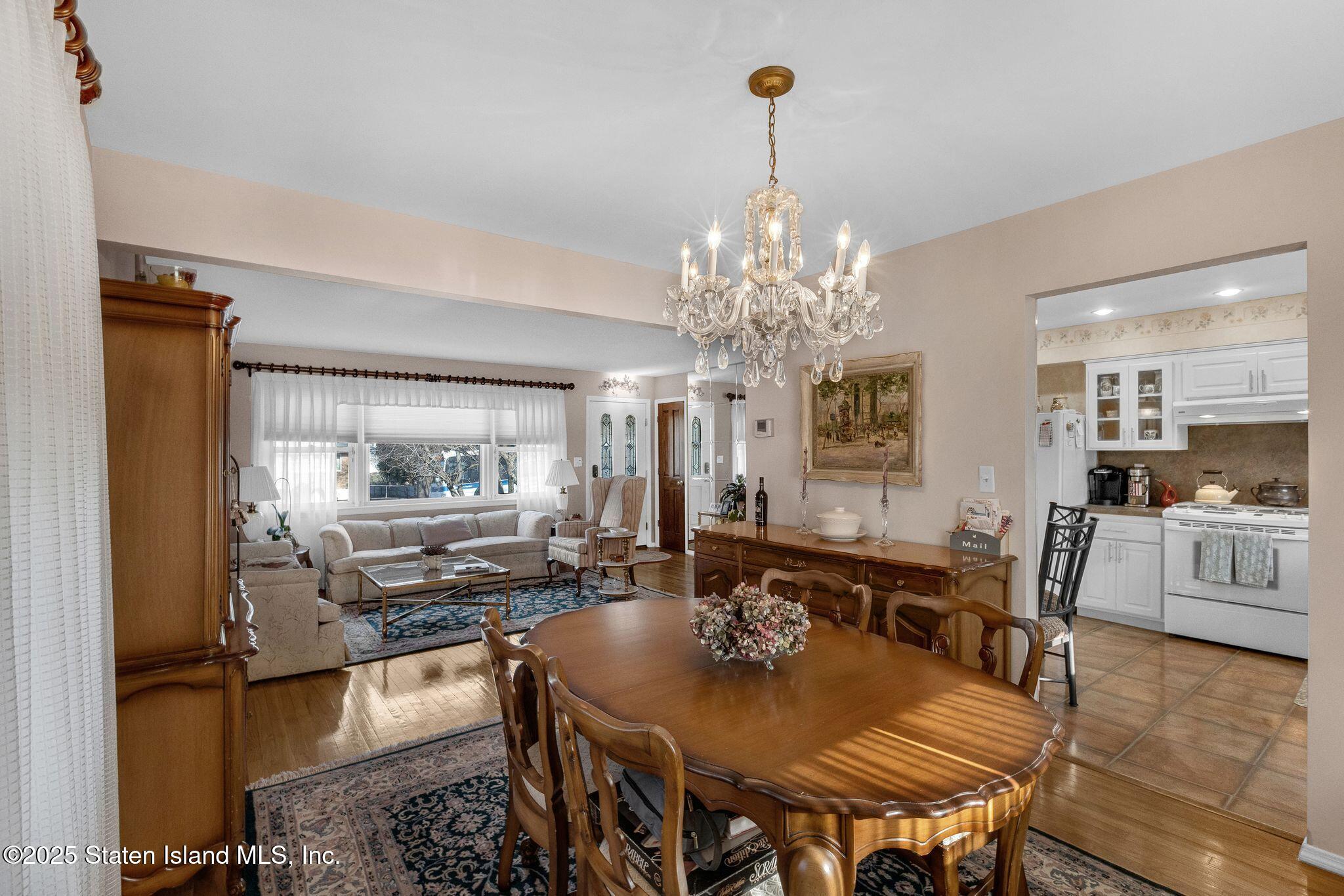 1196 Richmond Road Staten Island, NY 10304 - Photo 9 of 25 1196_Richmond_Rd_Staten_Island_NY_10304_