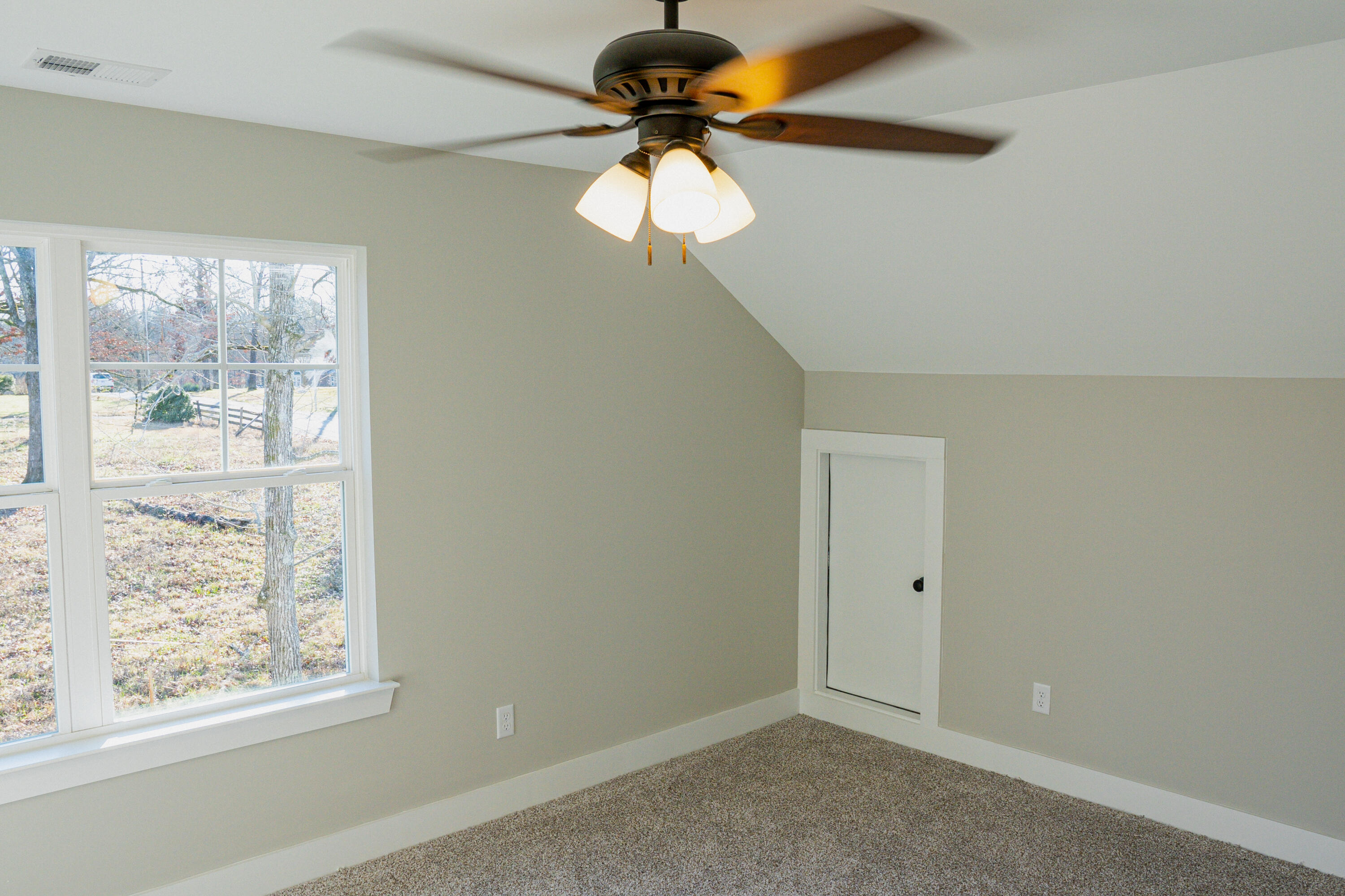 8107 Graham Road Chattanooga, TN 37421 - Photo 29 of 31 realestate-23