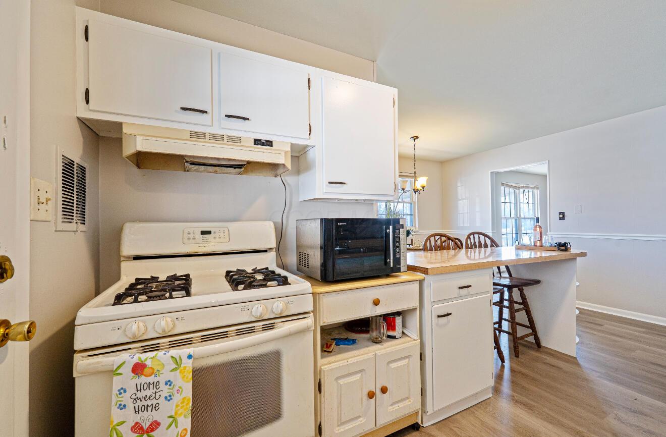 2905 Hillgate Road Columbus, OH 43207 - Photo 12 of 27 Kitchen