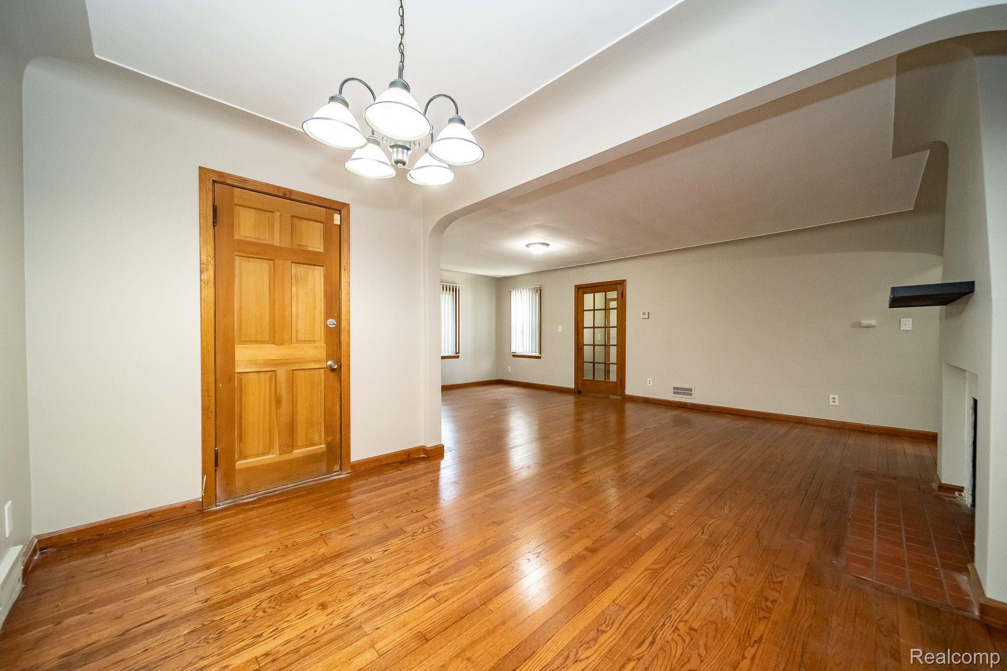 20954 Greenview Road Southfield, MI 48075 - Photo 18 of 55 Gallery Image 18