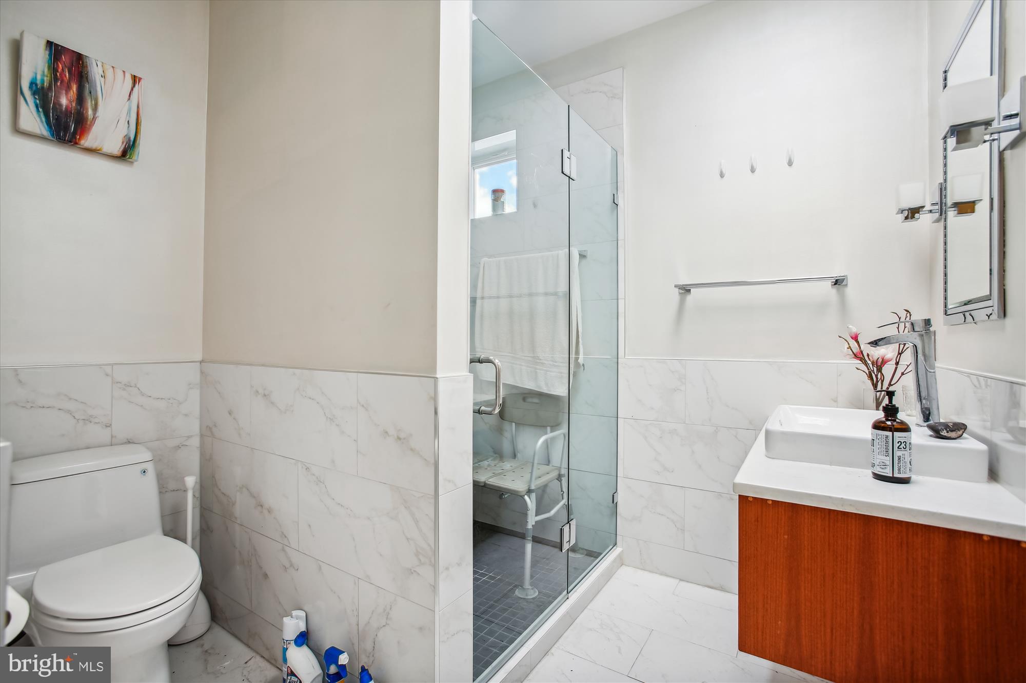 634 E Street Northeast Washington, DC 20002 - Photo 27 of 70 Bath