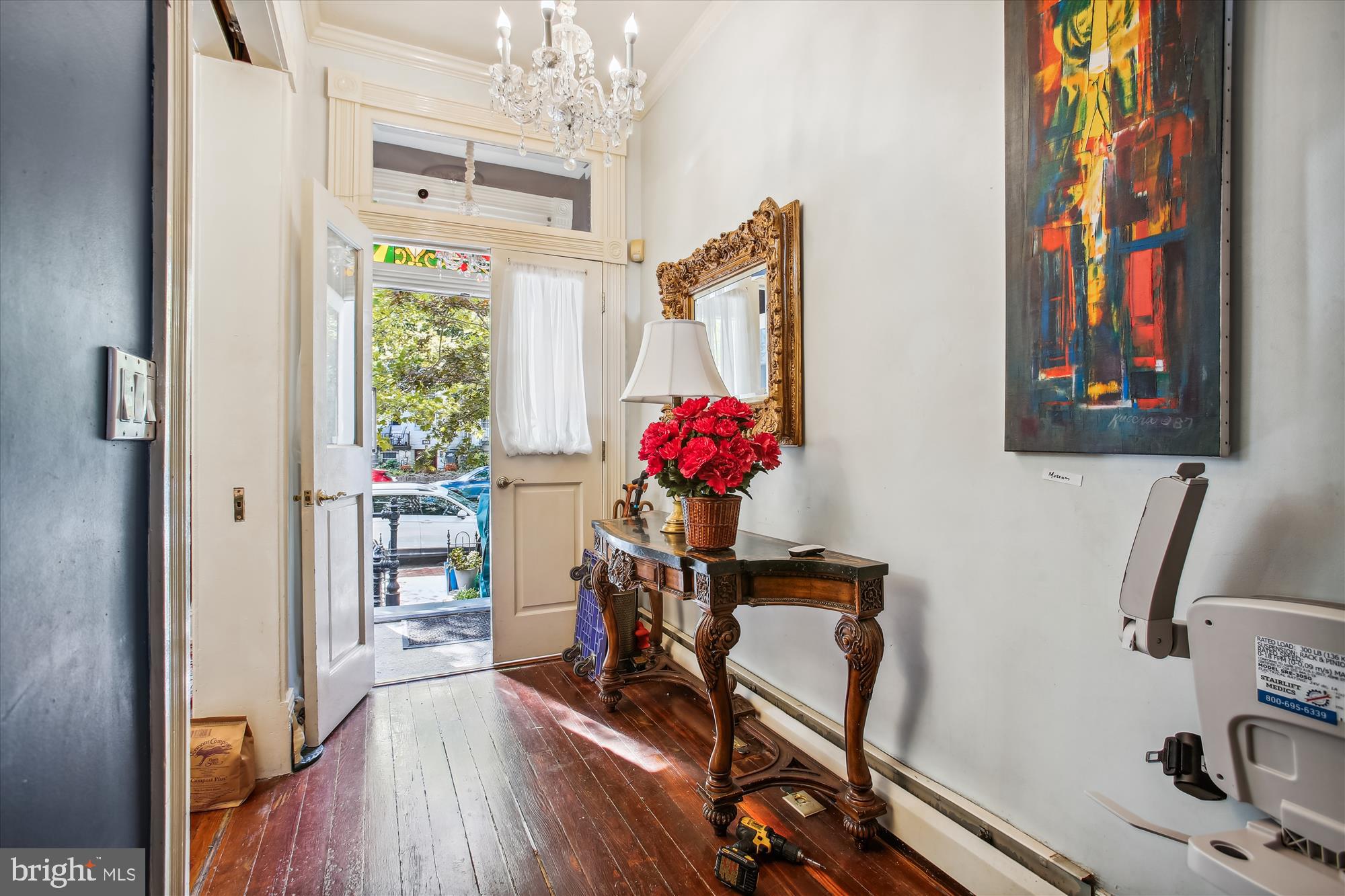 634 E Street Northeast Washington, DC 20002 - Photo 3 of 70 Foyer