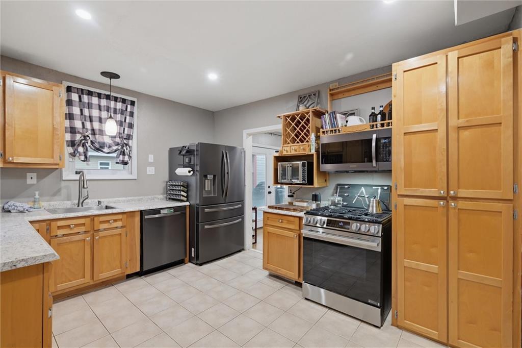 64 Florida Avenue Apollo, PA 15613 - Photo 11 of 46