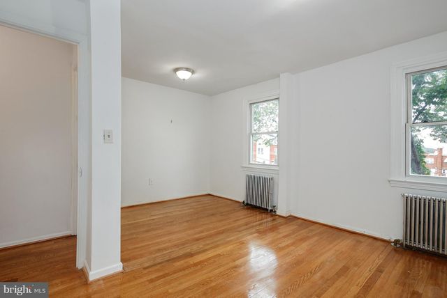 $600,000 | 559 25th Place Northeast, Washington, DC 20002