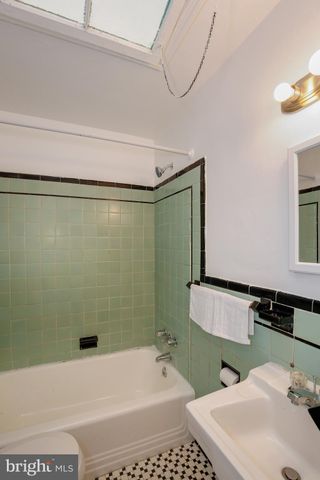 $600,000 | 559 25th Place Northeast, Washington, DC 20002