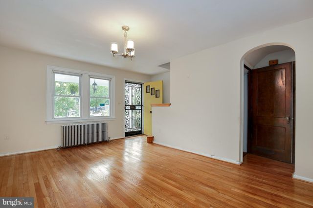 $600,000 | 559 25th Place Northeast, Washington, DC 20002