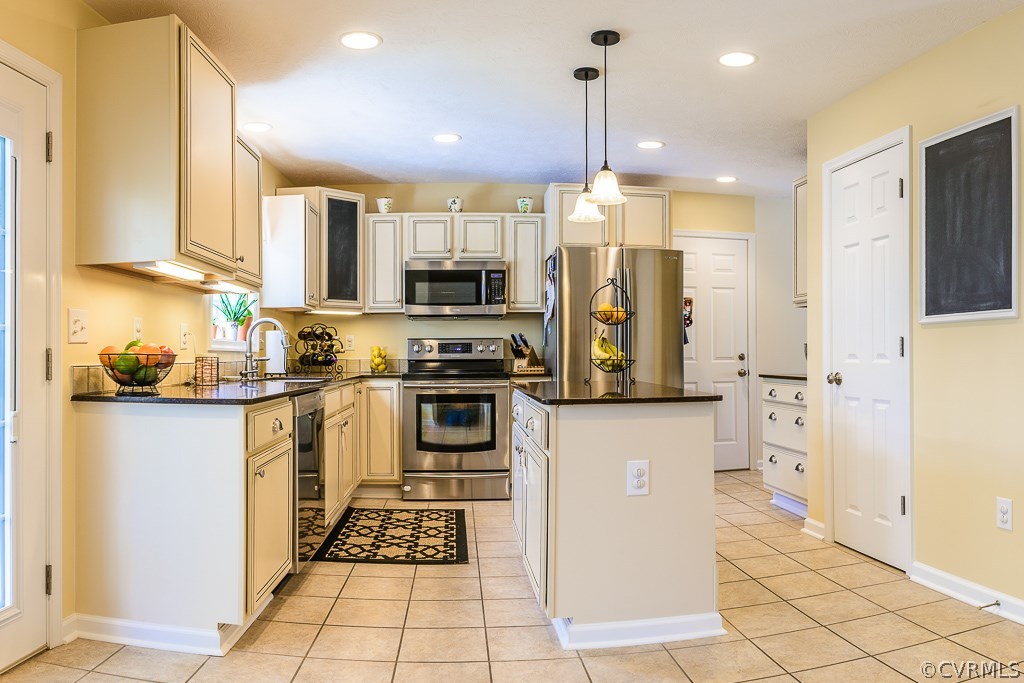 4115 North Courthouse Road Providence Forge, VA 23140 - Photo 5 of 22 Gallery Image 5