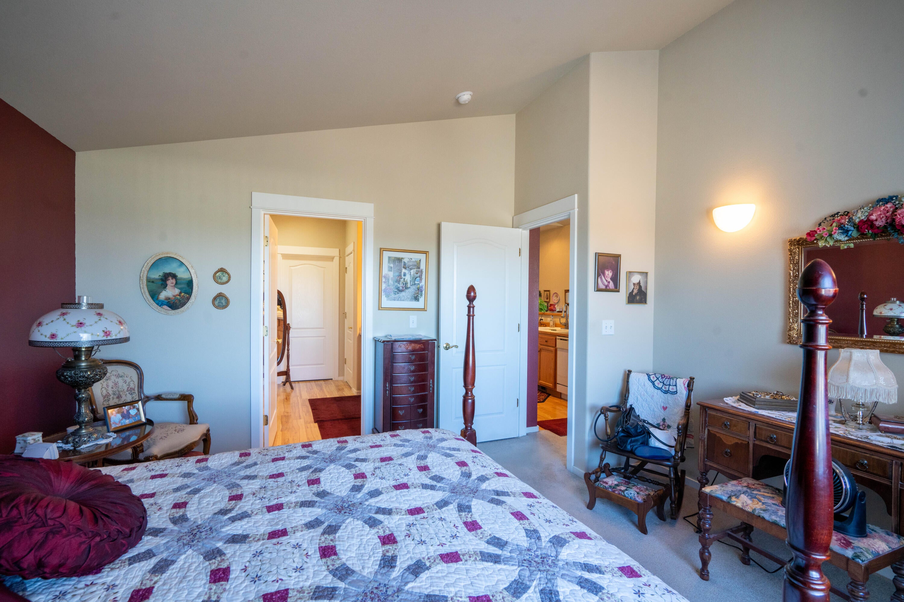 3564 Southwest 29th Street Redmond, OR 97756 - Photo 23 of 37 DSC08571-HDR