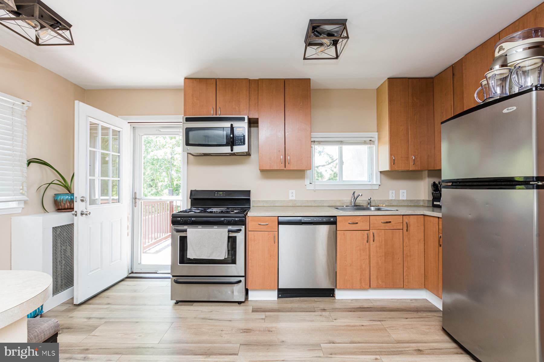 126 East Chelton Road Brookhaven, PA 19015 - Photo 8 of 22 Gallery Image 8