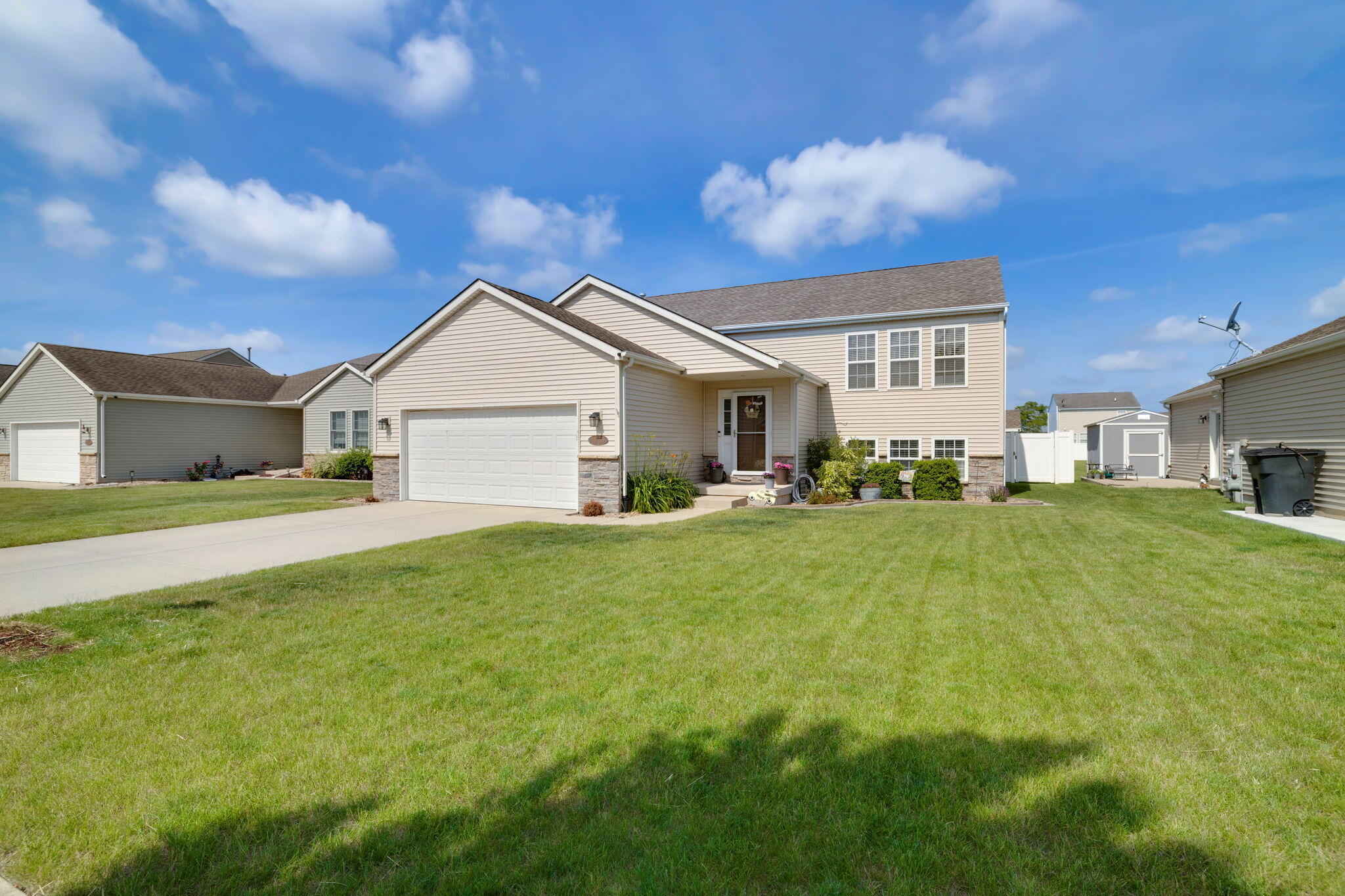 10750 Alabama Street Crown Point, IN 46307 - Photo 1 of 27 2048x1365