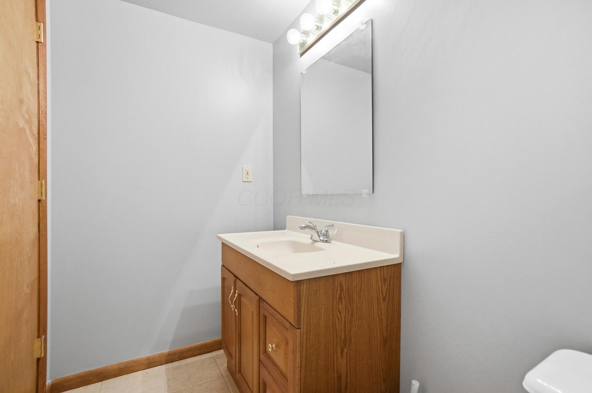 900 Amity Road Galloway, OH 43119 - Photo 43 of 57 043