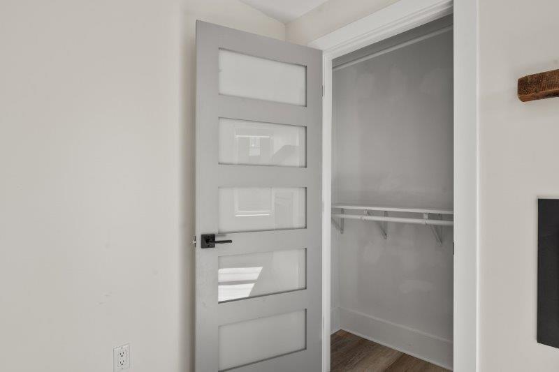 343 46th Street Pittsburgh, PA 15201 - Photo 22 of 40 a bathroom with a glass shower door