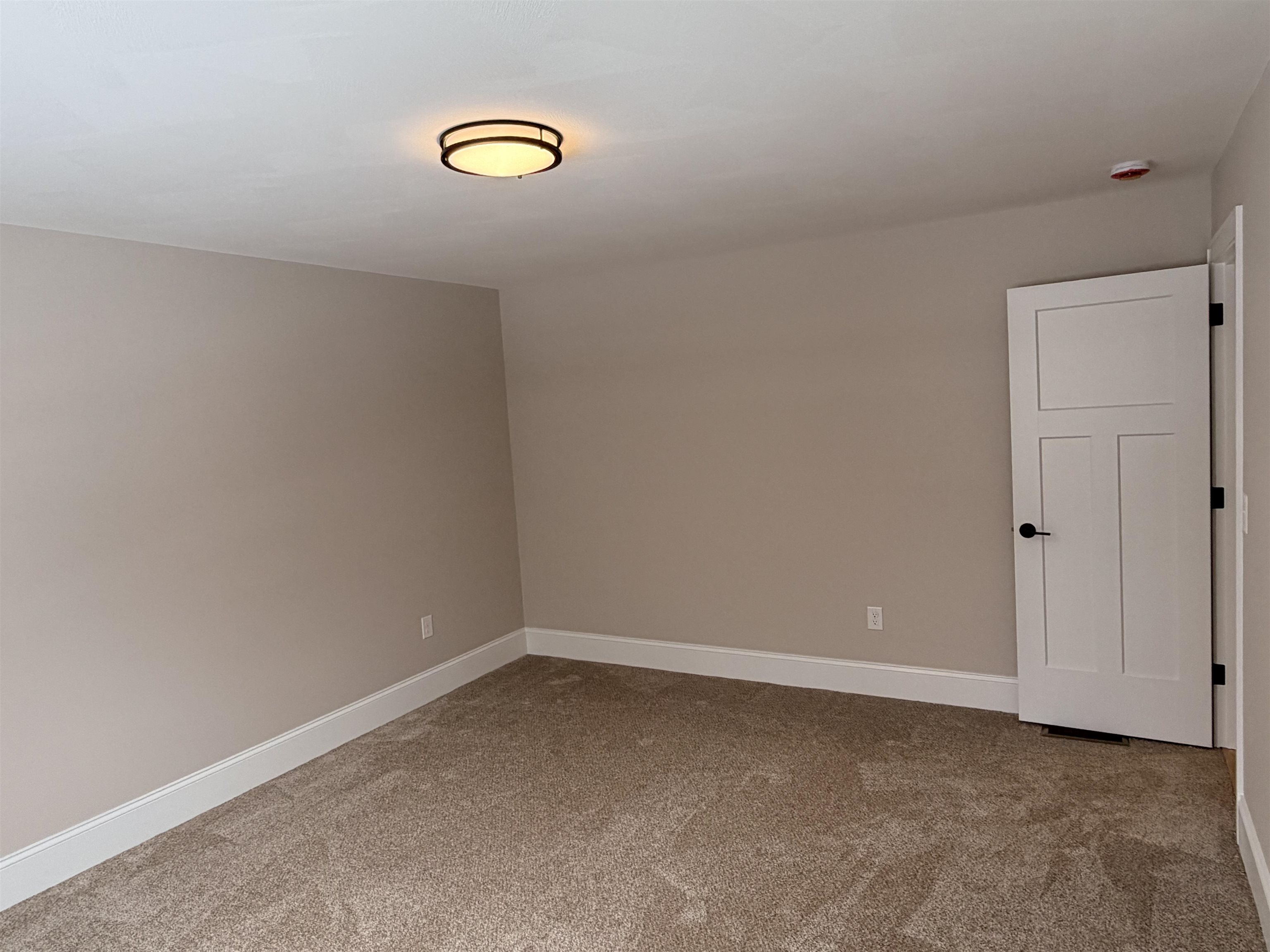 105 Seaverns Bridge Road Merrimack, NH 03054 - Photo 27 of 46