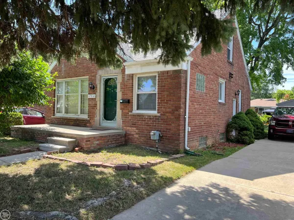 $200,000 | 17930 Biehl Street, Roseville, MI 48066