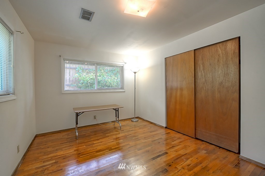 4020 Northeast 21st Street Renton, WA 98056 - Photo 15 of 23