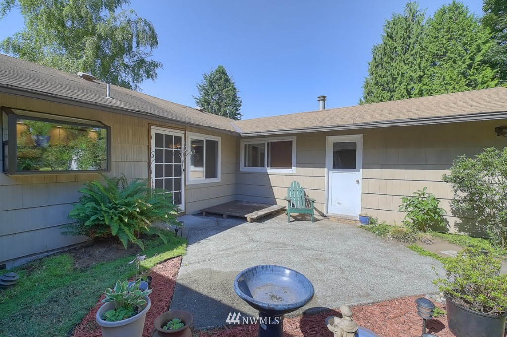4020 Northeast 21st Street Renton, WA 98056 - Photo 17 of 23