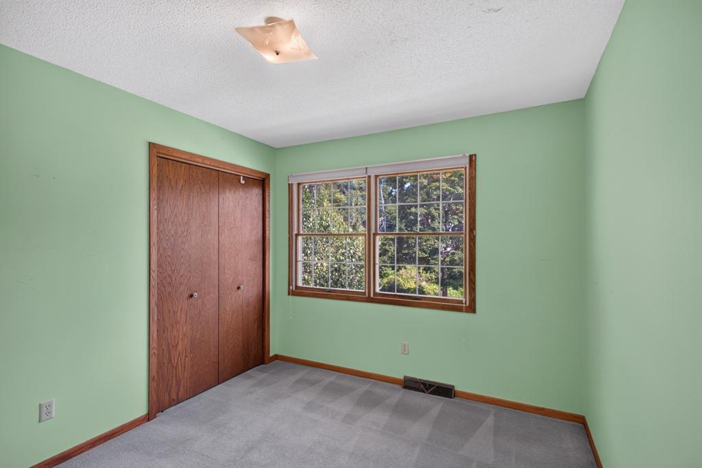 1726 Walden Lane Southwest Rochester, MN 55902 - Photo 19 of 37 Gallery Image 19