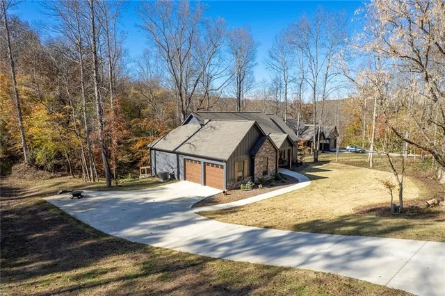 $645,000 | 1433 Whitestone Road, Talking Rock, GA 30175