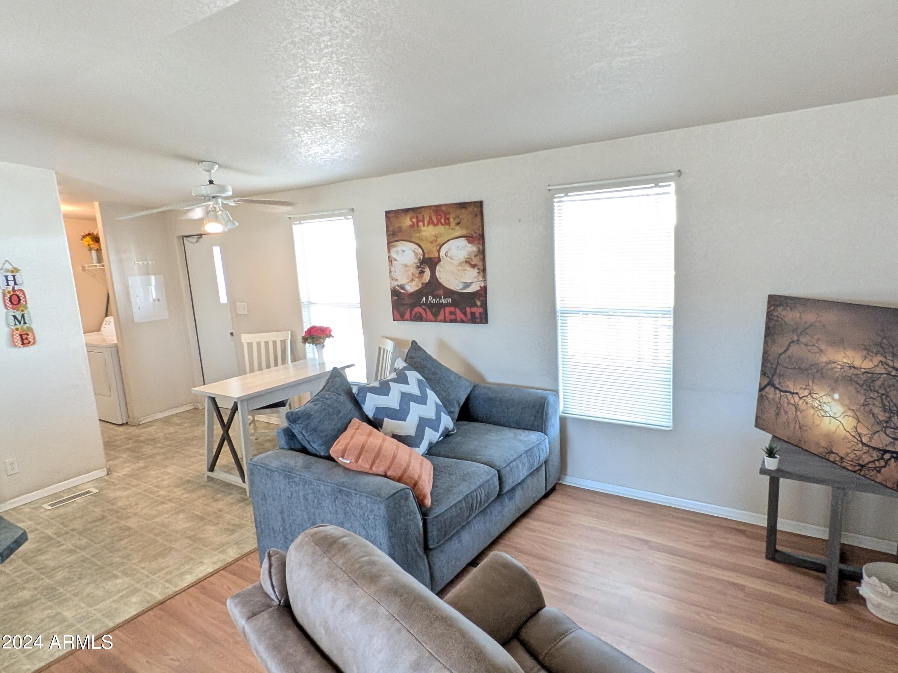 301 South Signal Butte Road, Unit 510 Apache Junction, AZ 85120 - Photo 8 of 28 Great room/eat-in