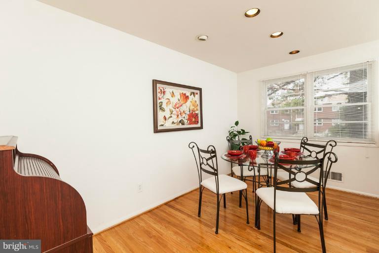 6942 Blanche Road Baltimore, MD 21215 - Photo 7 of 28 Dining Room