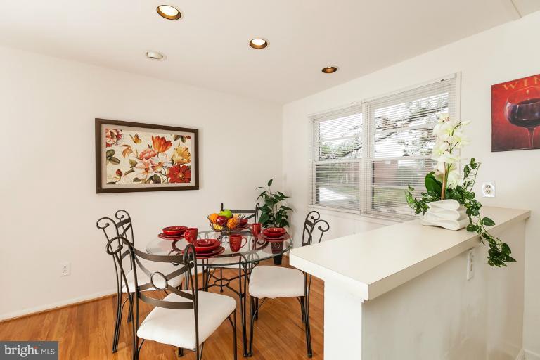 6942 Blanche Road Baltimore, MD 21215 - Photo 8 of 28 Dining Room