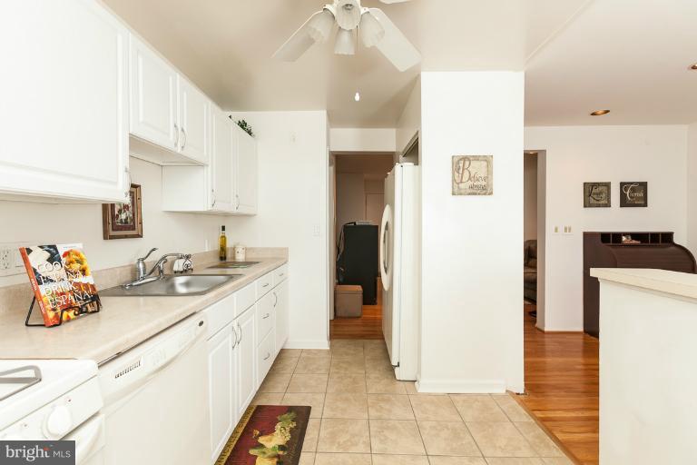 6942 Blanche Road Baltimore, MD 21215 - Photo 9 of 28 Kitchen