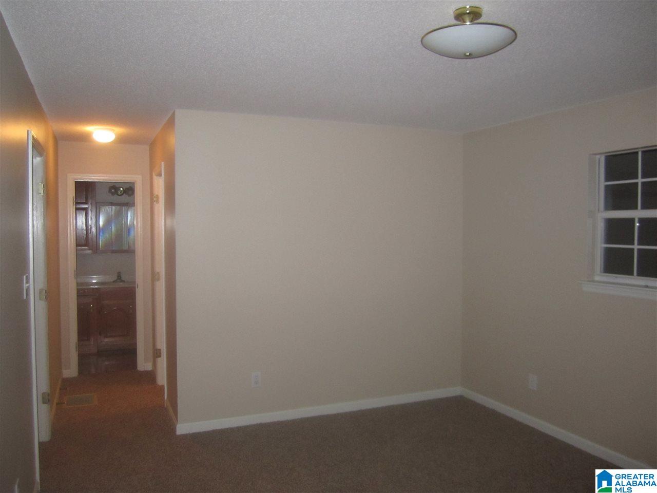 297 Glenn Chapel Road Gardendale, AL 35071 - Photo 4 of 37