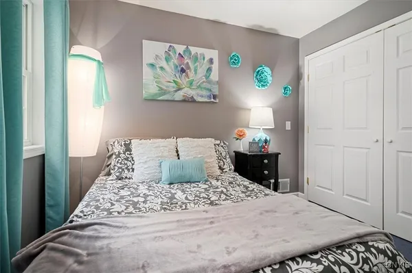 $449,900 | 104 Pinehurst Lane, Augusta, NY 13425